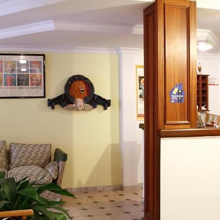 Bed & Breakfast Niagara L'Alfas del Pi Buitenkant foto